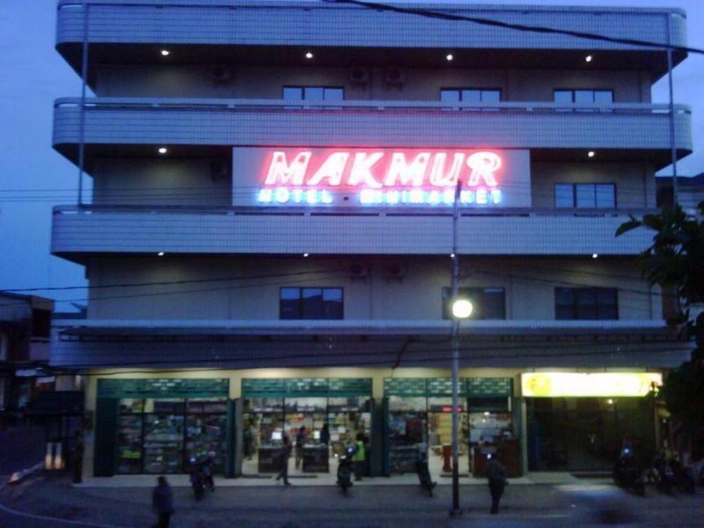 Hotel Makmur Tarakan Ngoại thất bức ảnh
